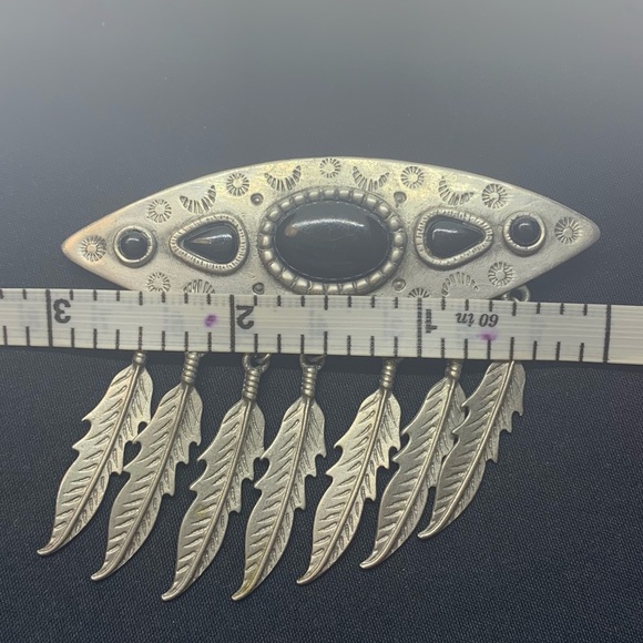 Silver Western Faux Onyx and Feather Brooch - Picture 3 of 3